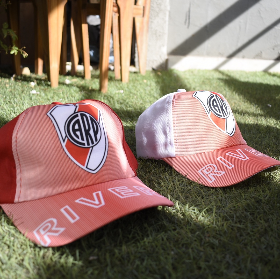 Niño River Plate – Gorras Gorriti Caballito